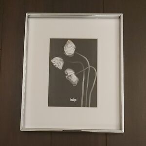 Indigo Slim Metallic Gallery Frame - Chrome and White